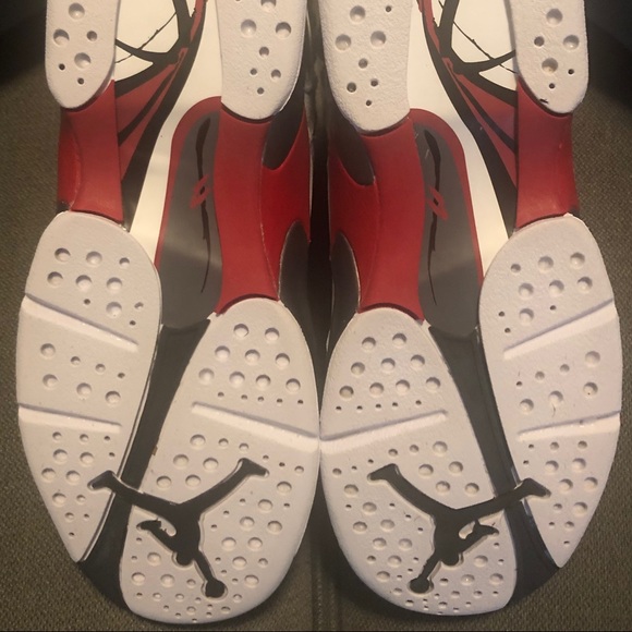 Jordan 8 “Bugs Bunny” GS Size 6 305368-103… - Picture 9 of 12